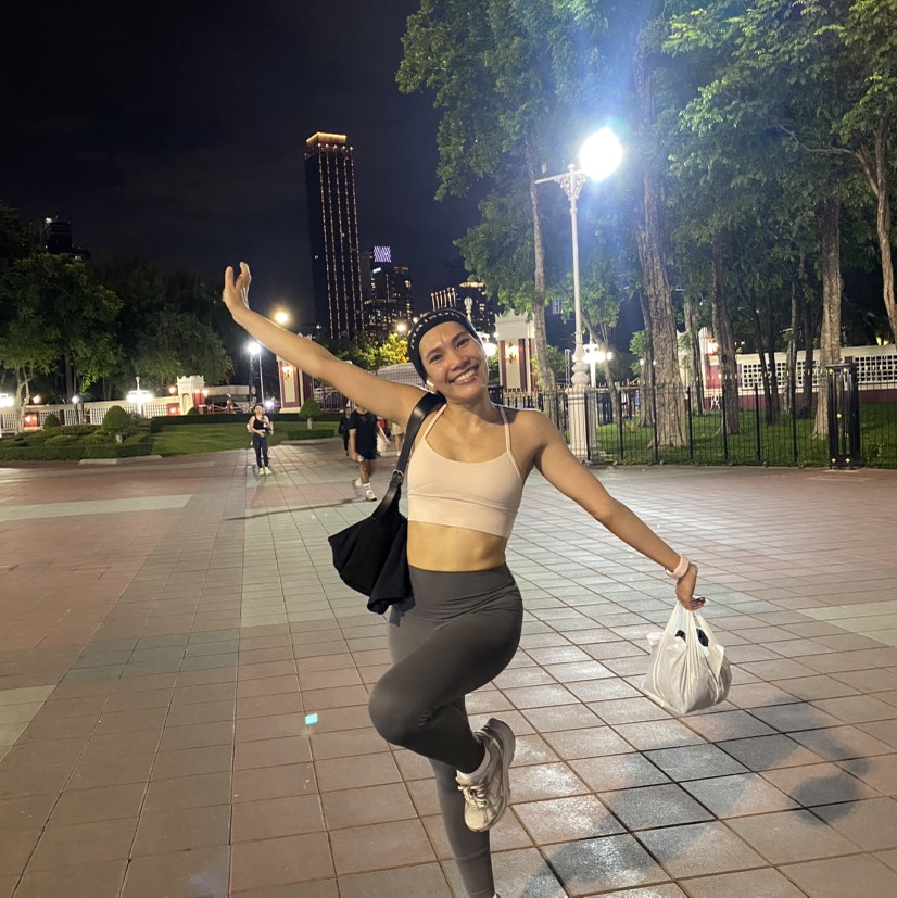 City miles & iced smiles. 👟🧊☕️