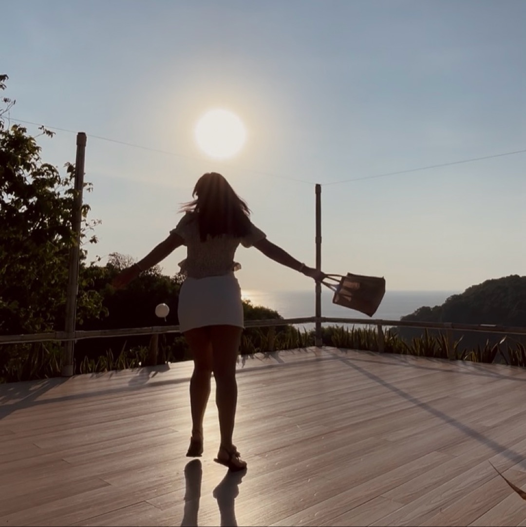 Photowalk at the best sunset spot in Phuket / Feel Hot & Confident